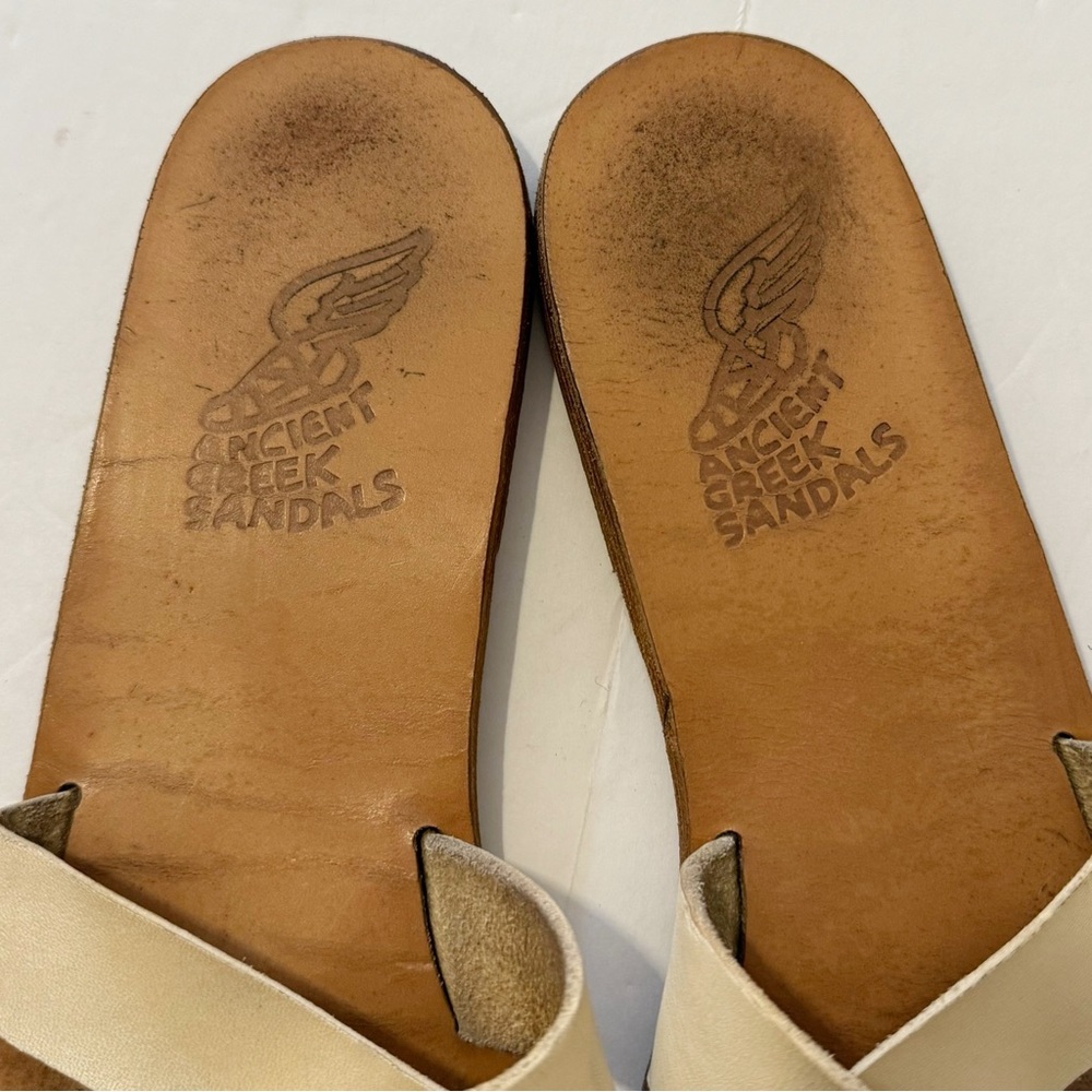 Ancient Greek Desmos Slide Sandals - Picture 4 of 10